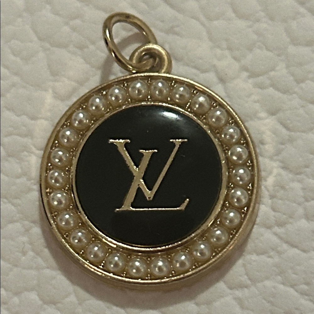 Fashion Jewelry Black and Gold Zipper Pull Charm